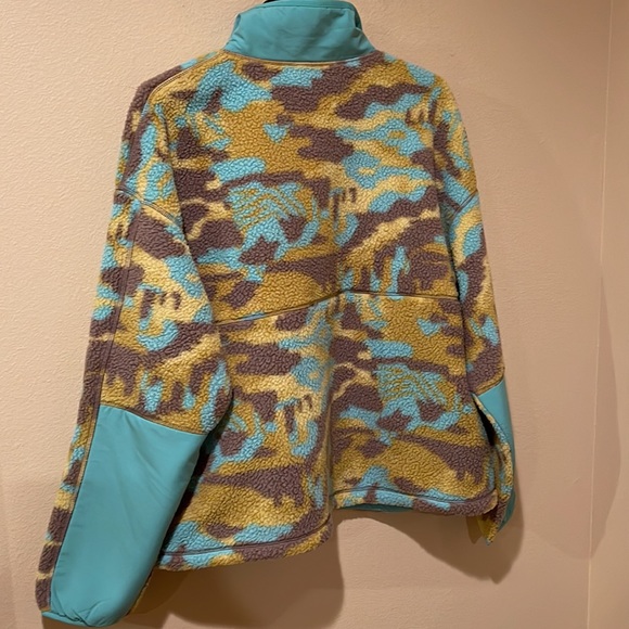 NWT North Face Printed Cragmont 1/4-Snap Fleece - Picture 6 of 6